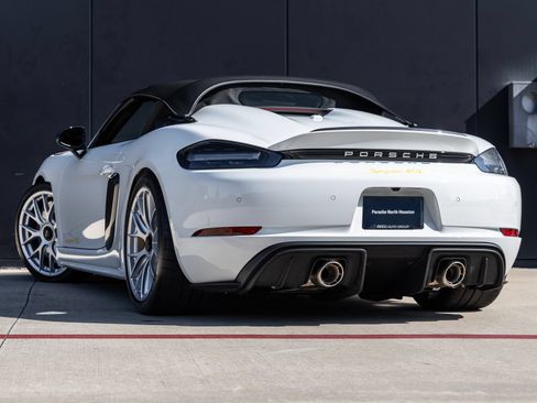 Certified 2025 Porsche 718 Boxster Spyder RS RWD image 3