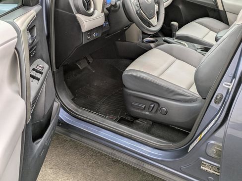 Used 2013 Toyota RAV4 Limited image 17