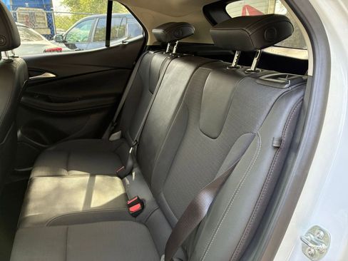 Used 2025 Buick Encore GX Preferred FWD image 37