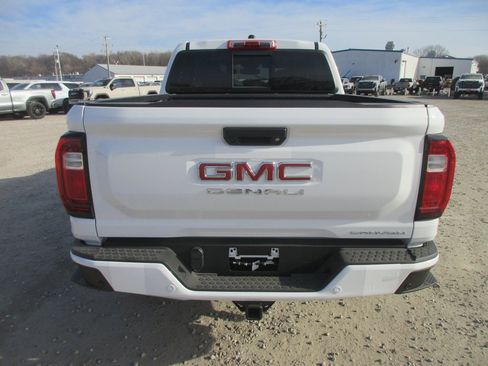 New 2026 GMC Canyon Denali image 5