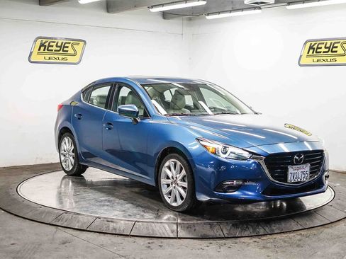 Used 2017 MAZDA MAZDA3 Grand Touring w/ Premium Equipment Package image 5