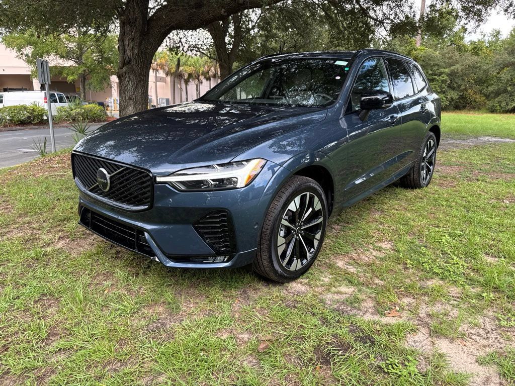Certified 2026 Volvo XC60 B5 Plus AWD/4WD image 3