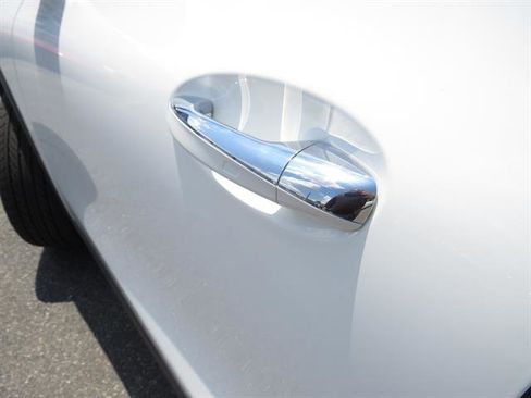 Used 2025 Mercedes-Benz GLA 250 4MATIC image 29