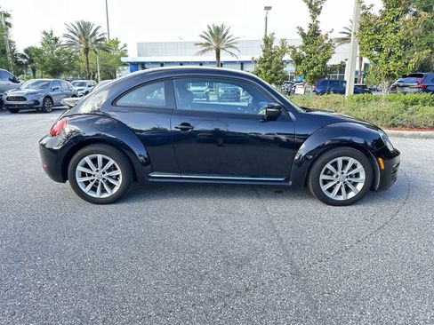 Used 2018 Volkswagen Beetle 2.0T S FWD image 7