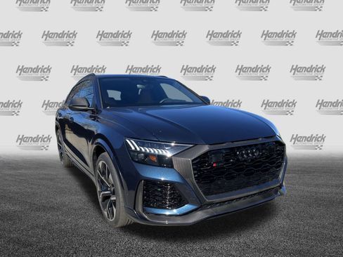 Certified 2024 Audi RS Q8 image 2