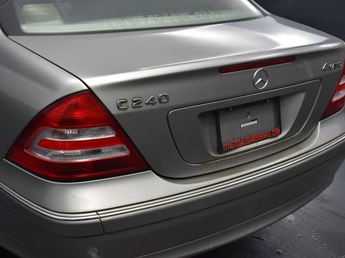 Used 2005 Mercedes-Benz C 240 4MATIC Sedan image 15