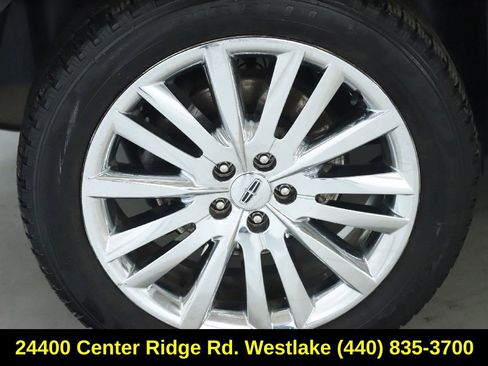 Used 2015 Lincoln MKX AWD w/ Equipment Group 102A image 12