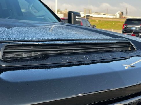 Used 2025 Chevrolet Silverado 2500 LTZ w/ Trail Boss Package image 20