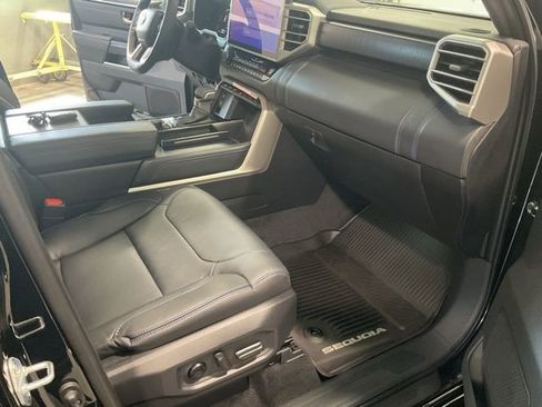 Used 2026 Toyota Sequoia Platinum image 21