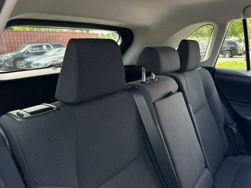 Used 2019 Toyota RAV4 LE FWD image 22