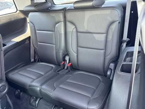 Used 2018 GMC Acadia SLT FWD image 11