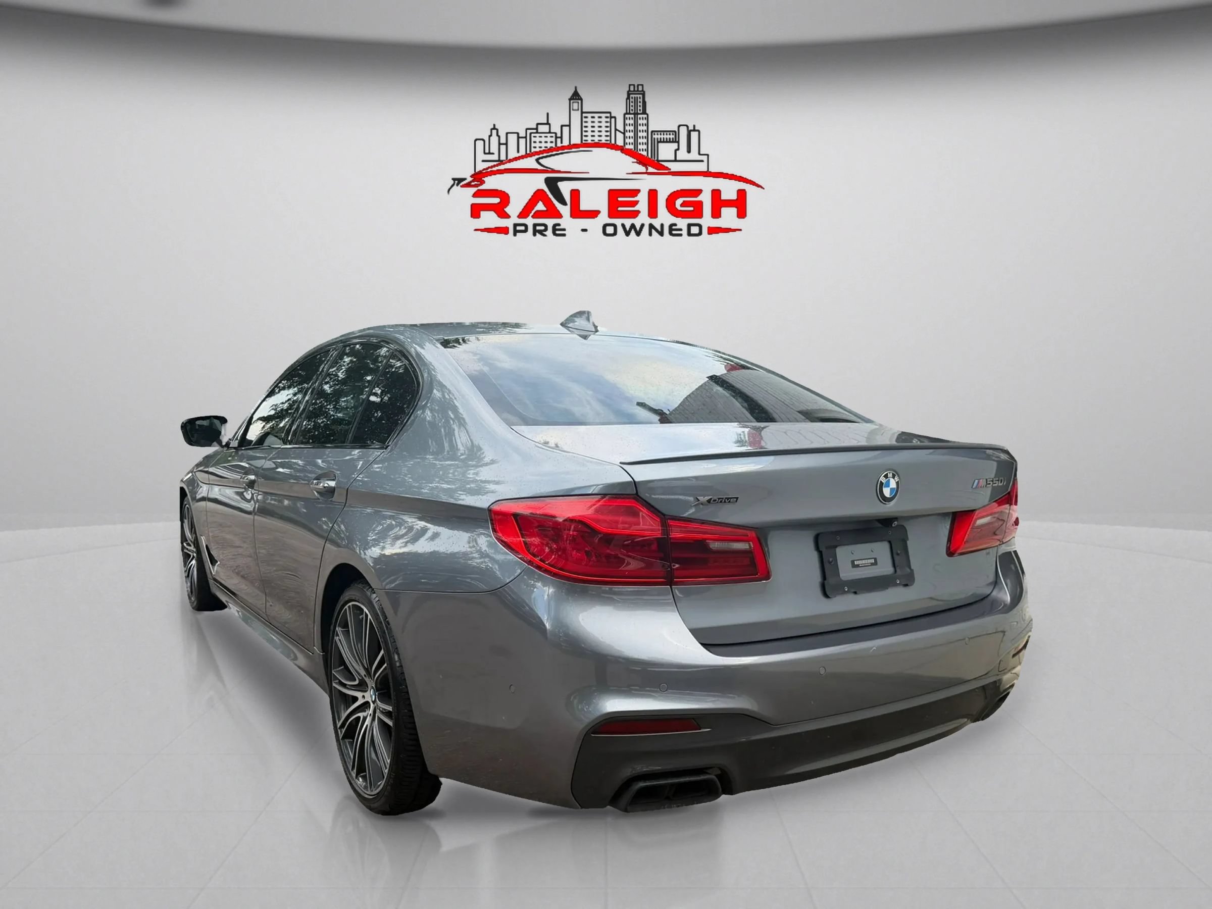 Used 2018 BMW M550i xDrive AWD/4WD image 7