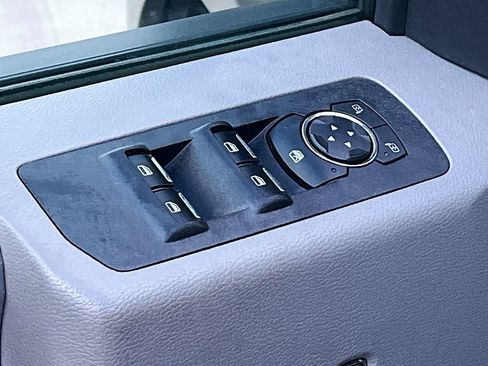 Used 2019 Ford F150 XLT w/ Equipment Group 302A Luxury image 17