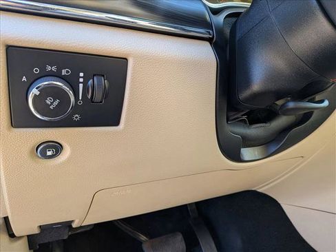 Used 2020 Jeep Grand Cherokee Limited image 16