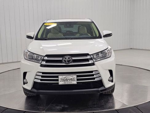 Used 2017 Toyota Highlander Limited AWD/4WD image 8