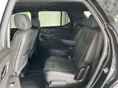 Used 2022 Chevrolet Traverse RS AWD/4WD image 15