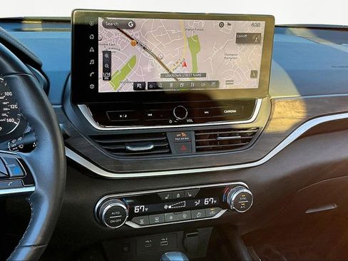 Used 2024 Nissan Altima 2.5 SL image 11