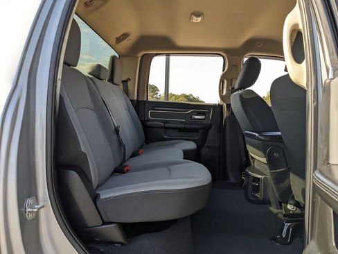 Used 2019 RAM 2500 Big Horn image 39