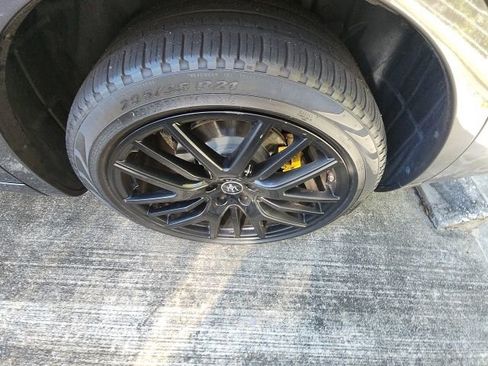 Used 2022 Maserati Levante Modena image 10