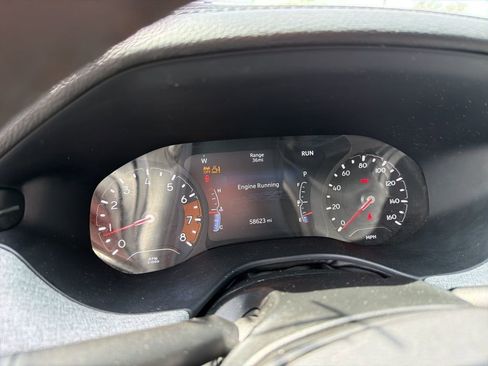 Used 2024 Jeep Compass Latitude image 18