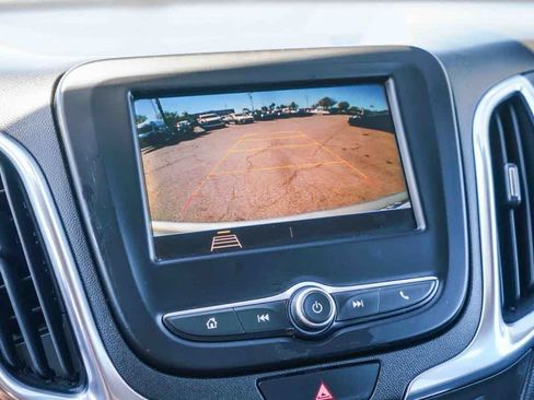 Used 2020 Chevrolet Equinox LT FWD image 22