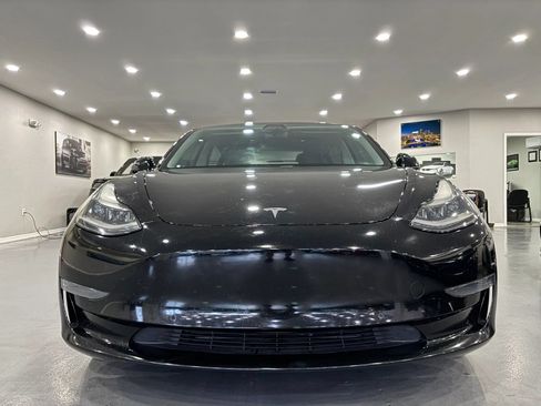 Used 2021 Tesla Model 3 Standard Range RWD image 2