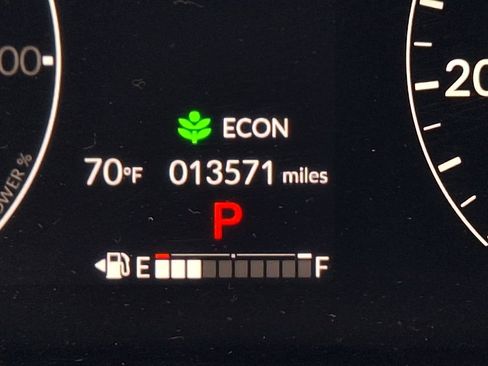 Used 2025 Honda CR-V Sport Touring image 19