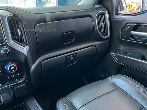 Used 2019 Chevrolet Silverado 1500 LTZ w/ LTZ Premium Package AWD/4WD image 18