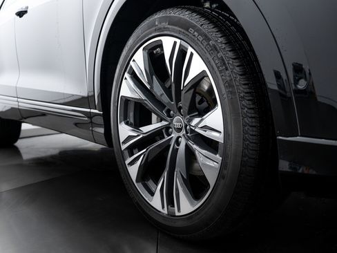 New 2026 Audi Q8 Premium Plus image 20