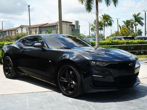 Used 2020 Chevrolet Camaro SS RWD image 13