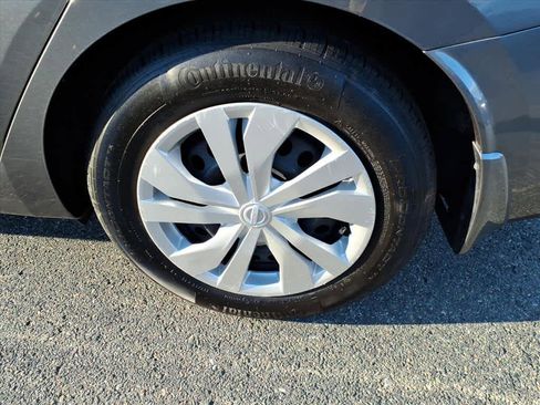 Certified 2023 Nissan Versa S w/ Trunk Package image 7