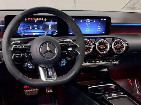 New 2025 Mercedes-Benz CLA 35 AMG 4MATIC image 36