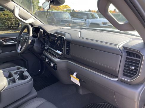 New 2026 GMC Sierra 1500 Elevation image 61