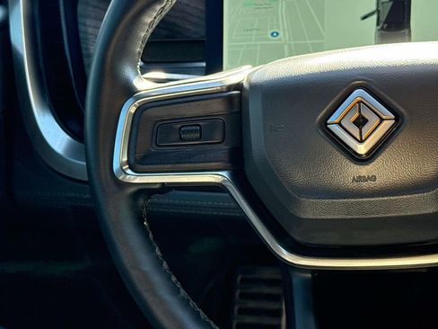 Used 2022 Rivian R1T Launch Edition image 16