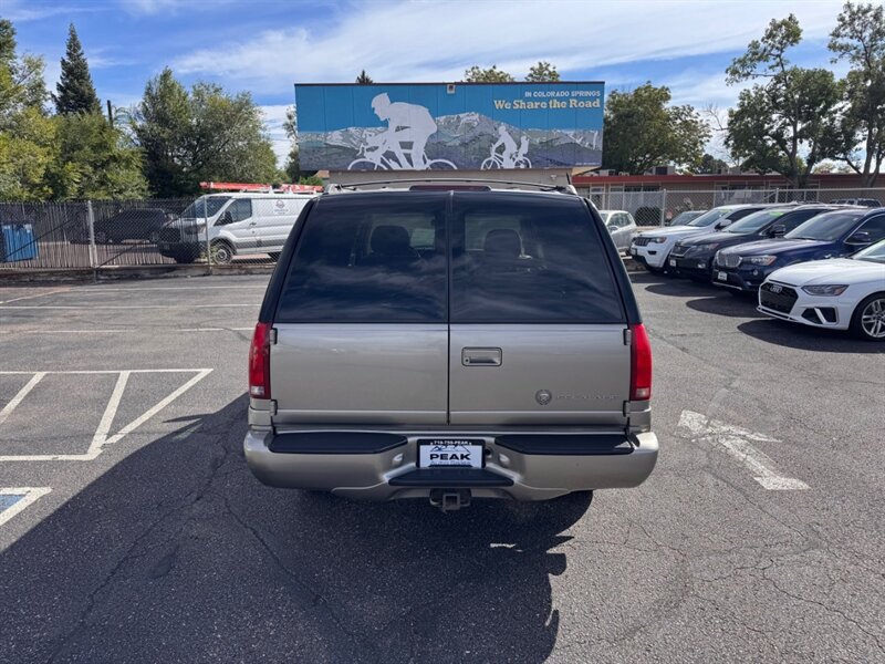 Used 2000 Cadillac Escalade 4WD image 6