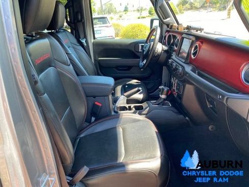 Used 2021 Jeep Gladiator Rubicon AWD/4WD image 14