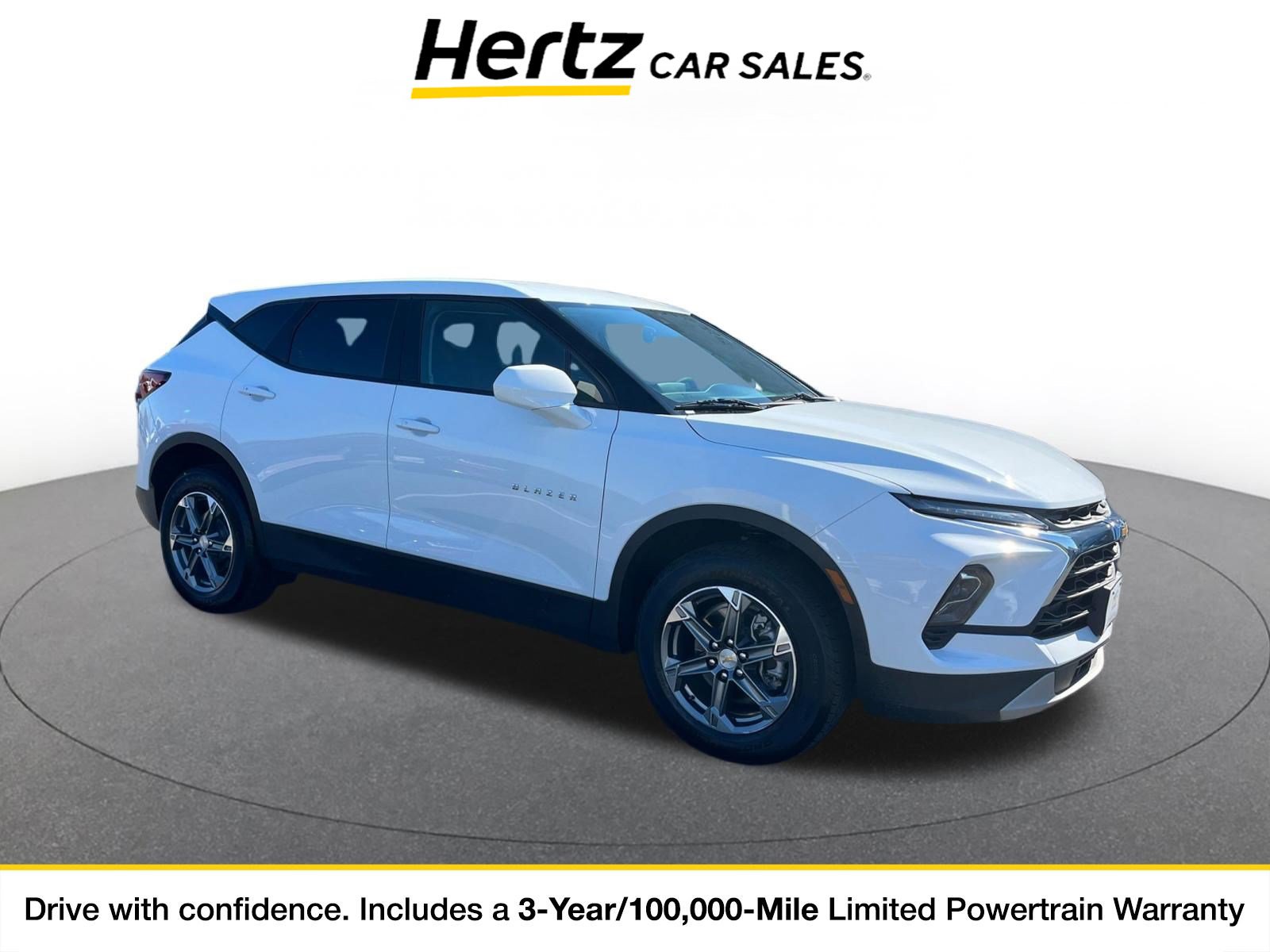 Used 2025 Chevrolet Blazer LT FWD image 1