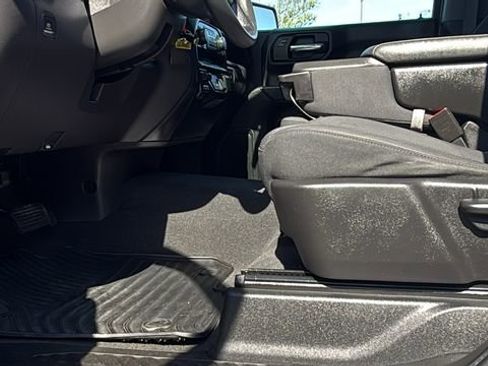 Used 2021 Chevrolet Silverado 1500 Custom image 12