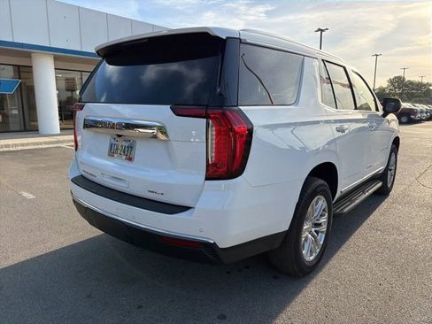 Used 2024 GMC Yukon SLT AWD/4WD image 4