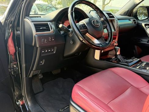 Used 2021 Lexus GX 460 Premium AWD/4WD image 13