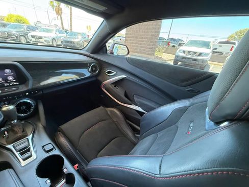 Used 2021 Chevrolet Camaro ZL1 RWD image 44
