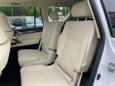 Used 2023 Lexus GX 460 Premium AWD/4WD image 28