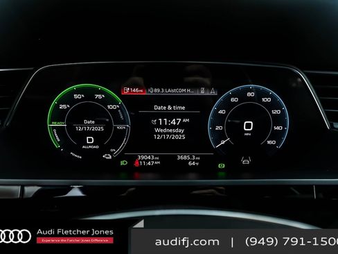 Used 2022 Audi e-tron Premium w/ Convenience Plus Package image 19