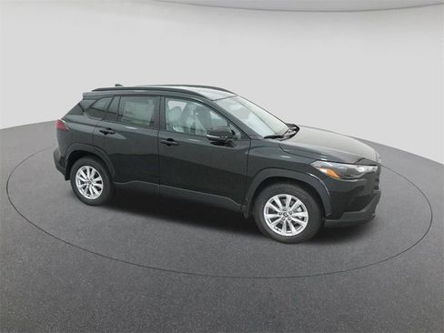 New 2026 Toyota Corolla Cross LE image 12