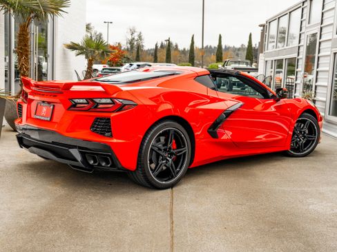 Used 2024 Chevrolet Corvette Stingray Premium Cpe w/ Z51 Performance Package RWD image 7