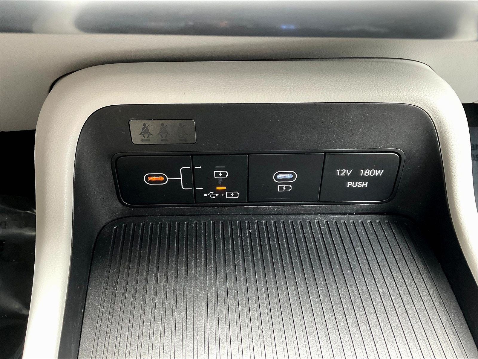 Used 2025 Hyundai Kona SEL AWD/4WD image 16