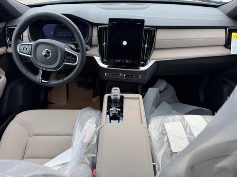 New 2026 Volvo XC90 B6 Plus w/ Protection Package AWD/4WD image 5