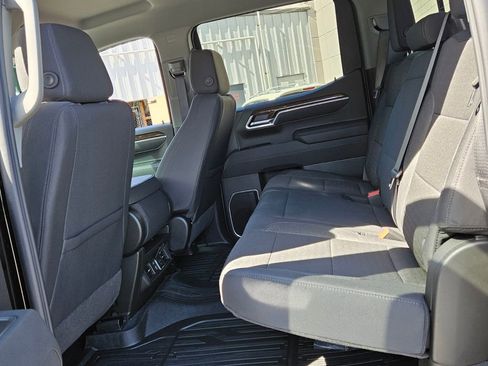 New 2026 GMC Sierra 1500 SLE image 4