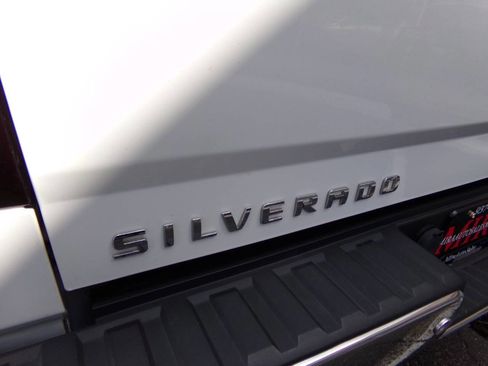 Used 2017 Chevrolet Silverado 1500 LT w/ All Star Edition AWD/4WD image 18