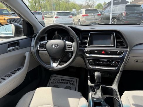 Used 2018 Hyundai Sonata SE image 11